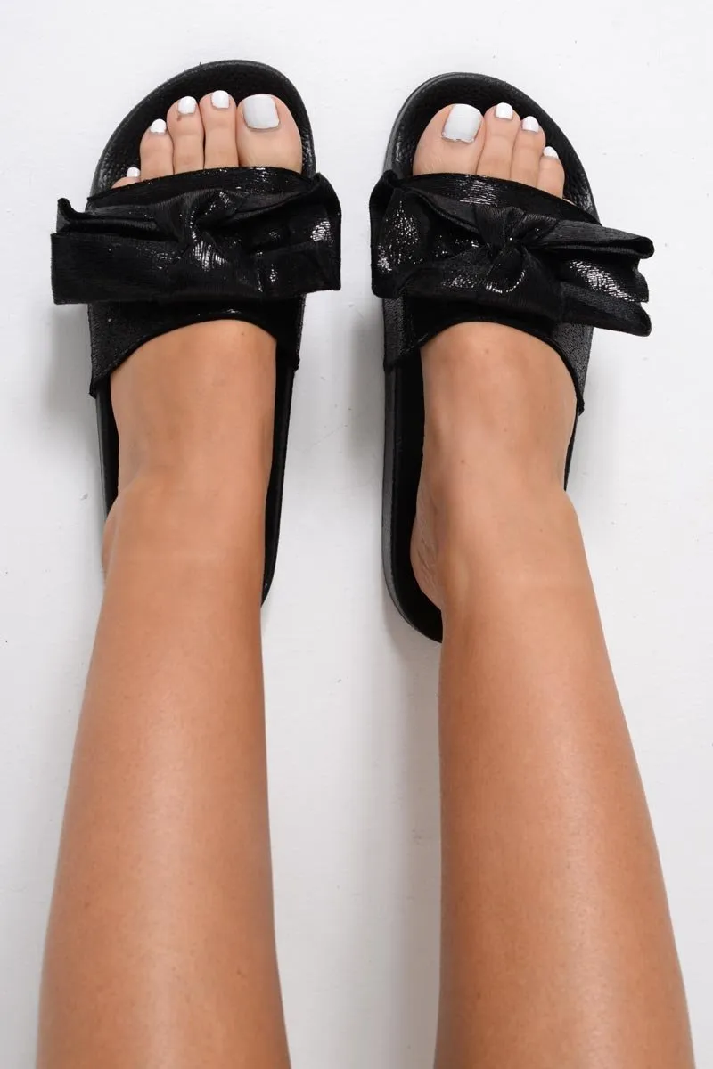 Black Oversized Bow Sliders - Kajsa