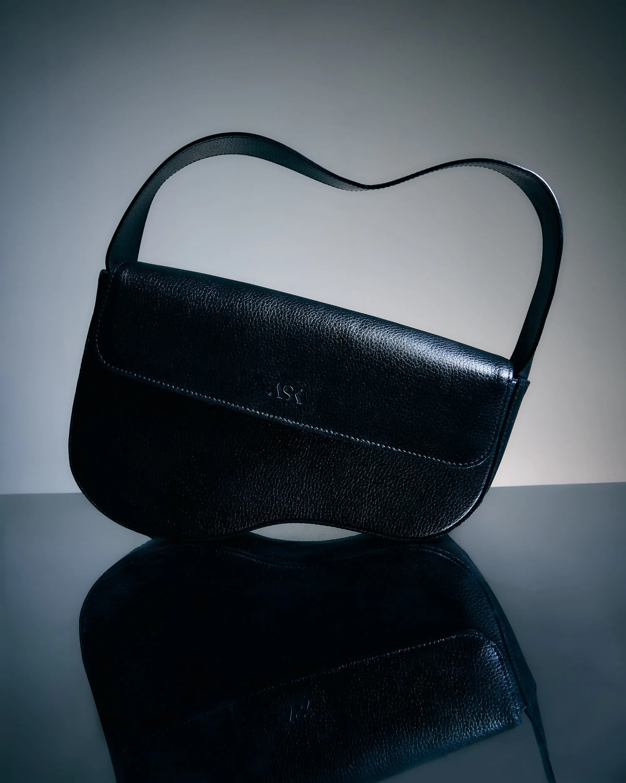 CLOVER BLACK HANDBAG