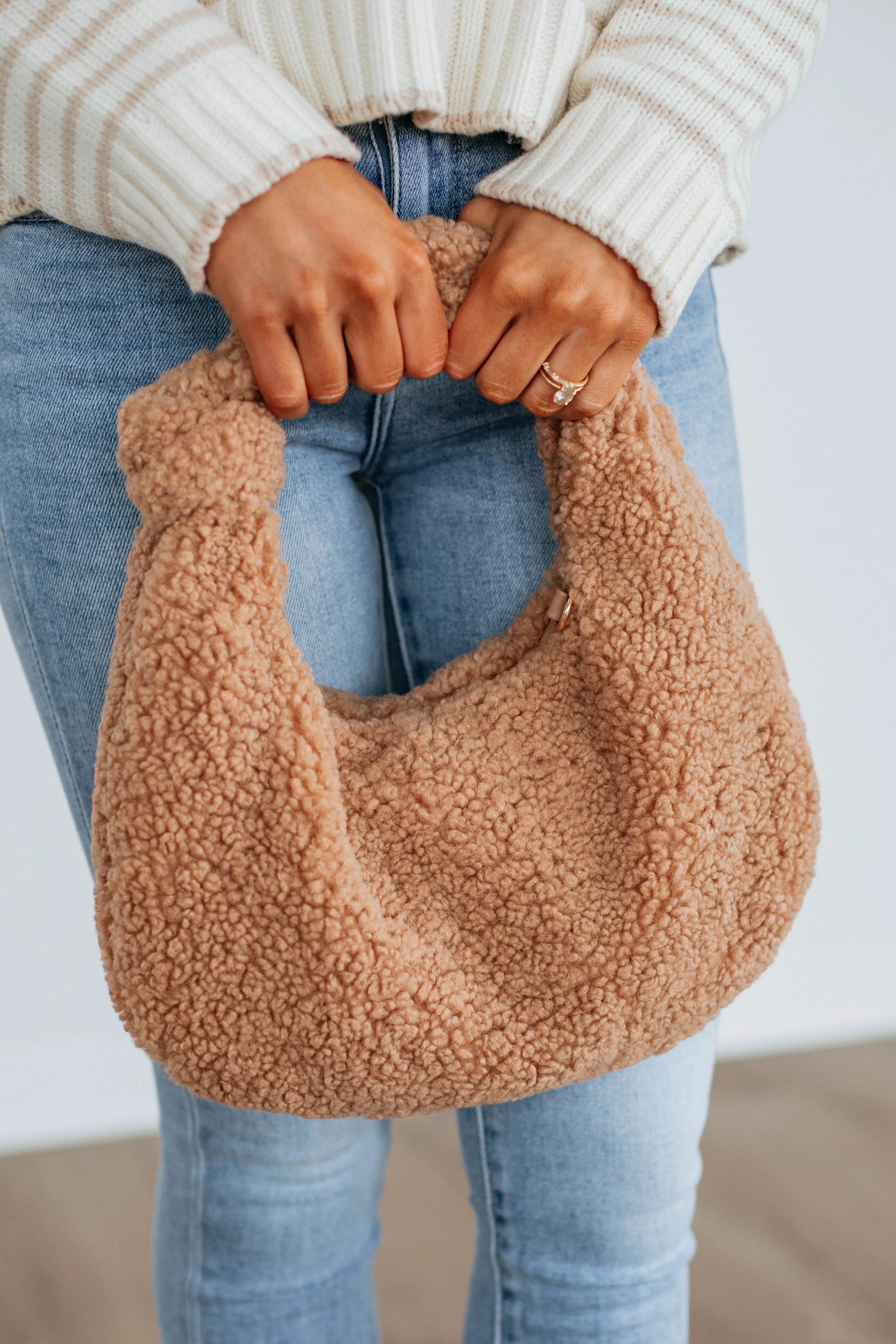 Cozy Touch Sherpa Bag