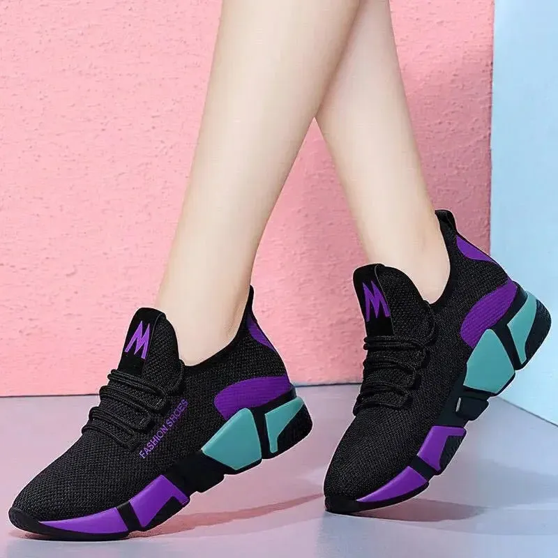 Fashionable sports shoes for women, thick and breathable soft soled mesh, lightweight casual shoes, trendy coconut shoes