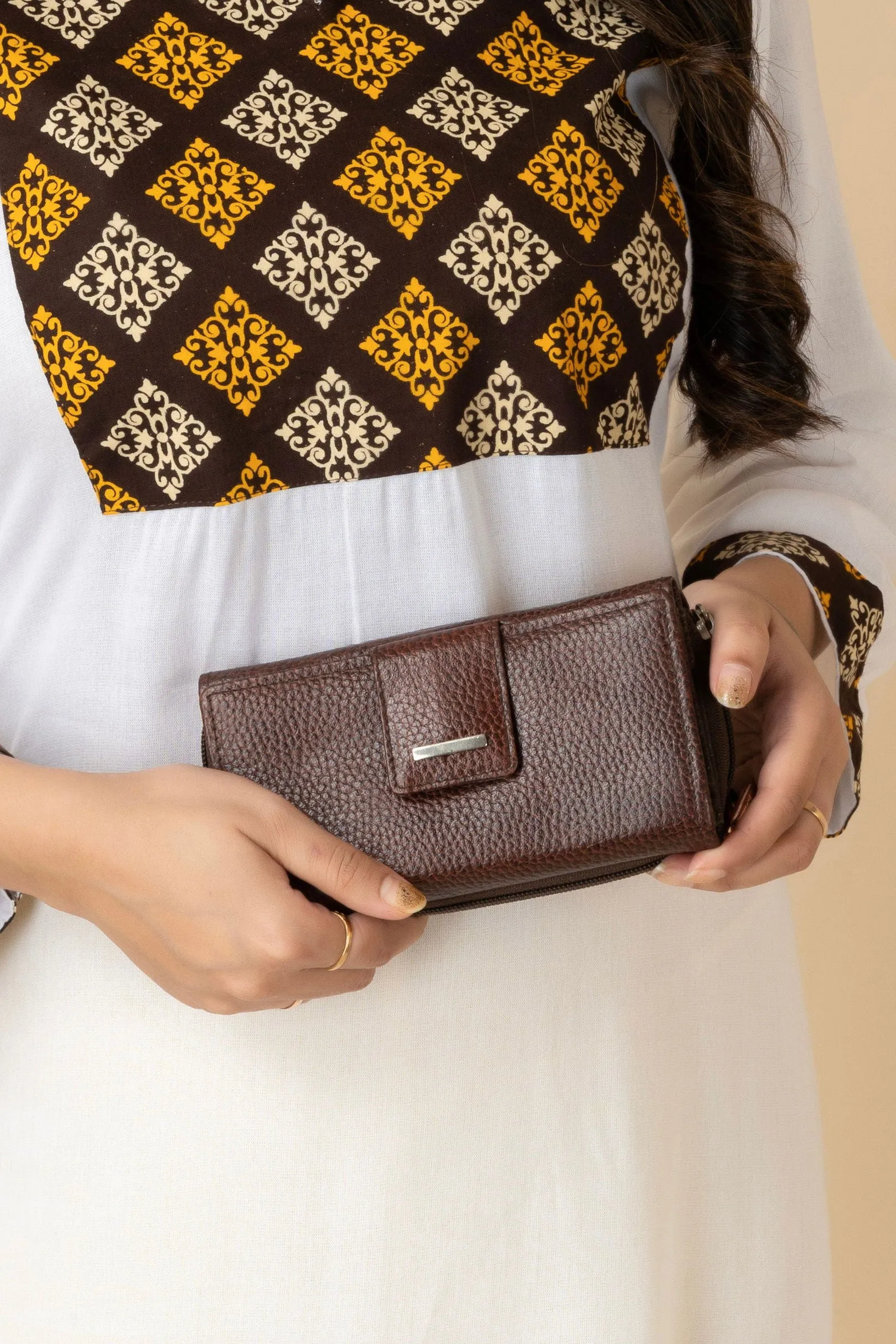 Handcrafted Genuine Leather Wallet For Women - Brown Double Flip Clutch With 6 Compartments