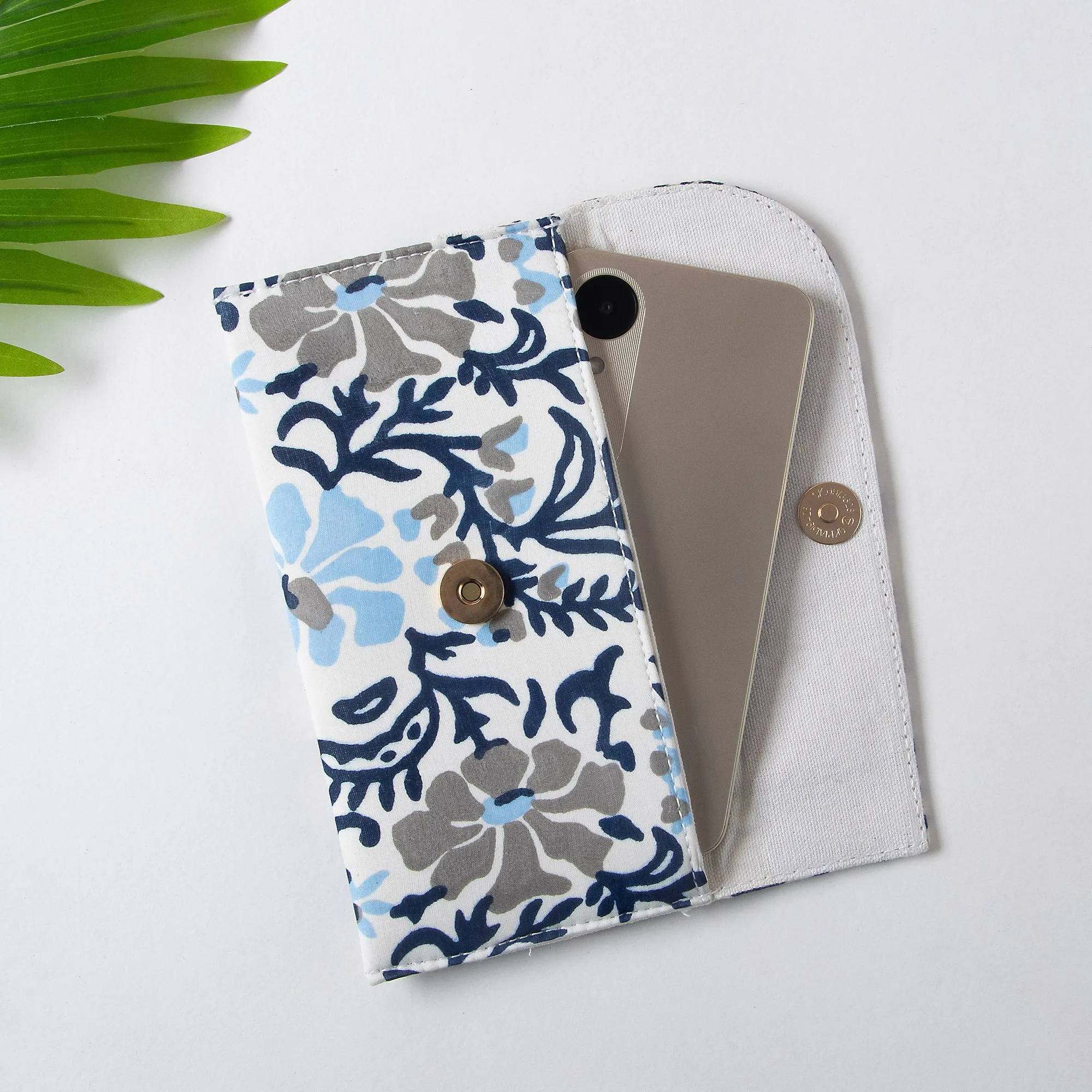 Handmade Floral Women's Clutch Purse