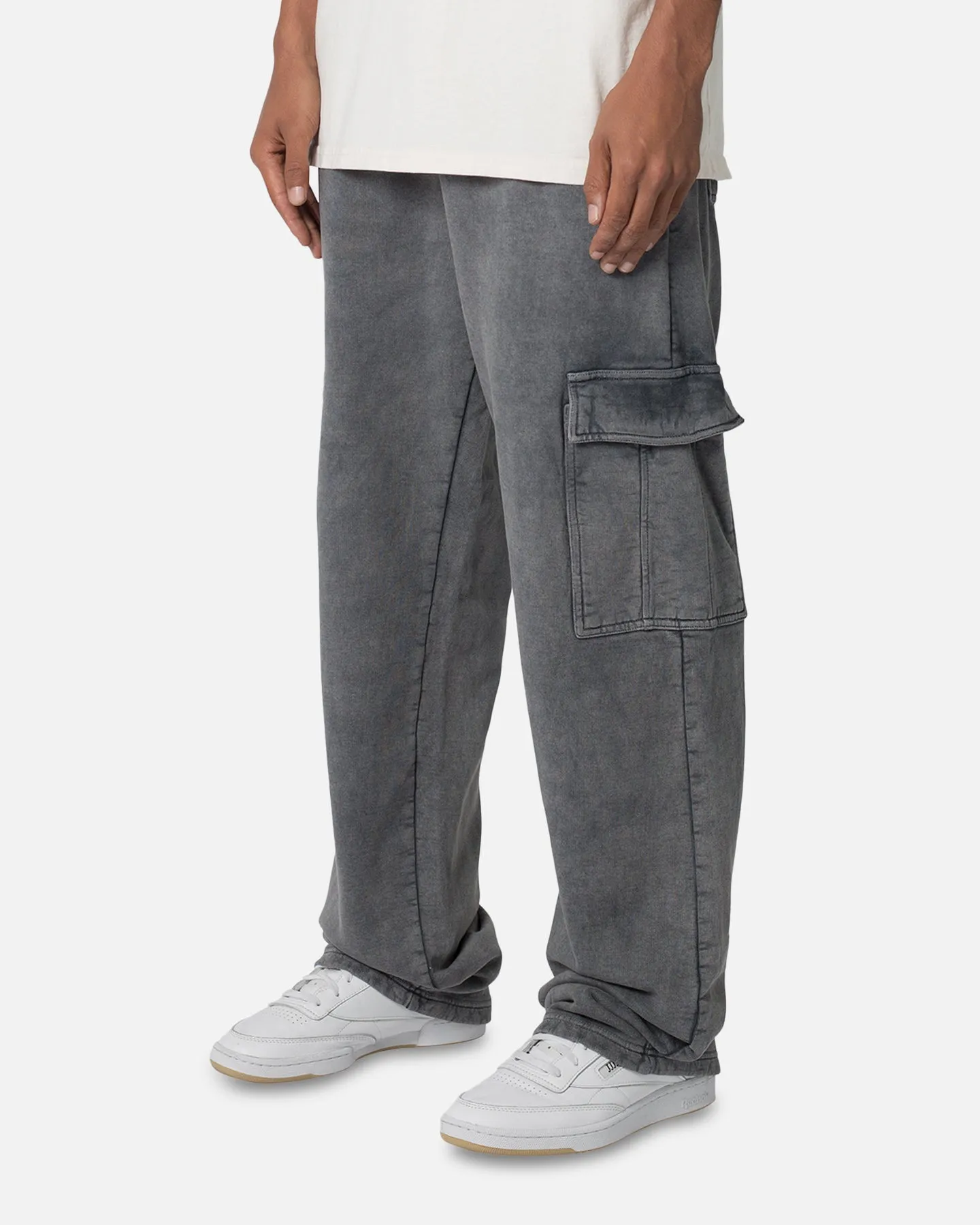 MNML Washed Relaxed Cargo Sweatpants Black