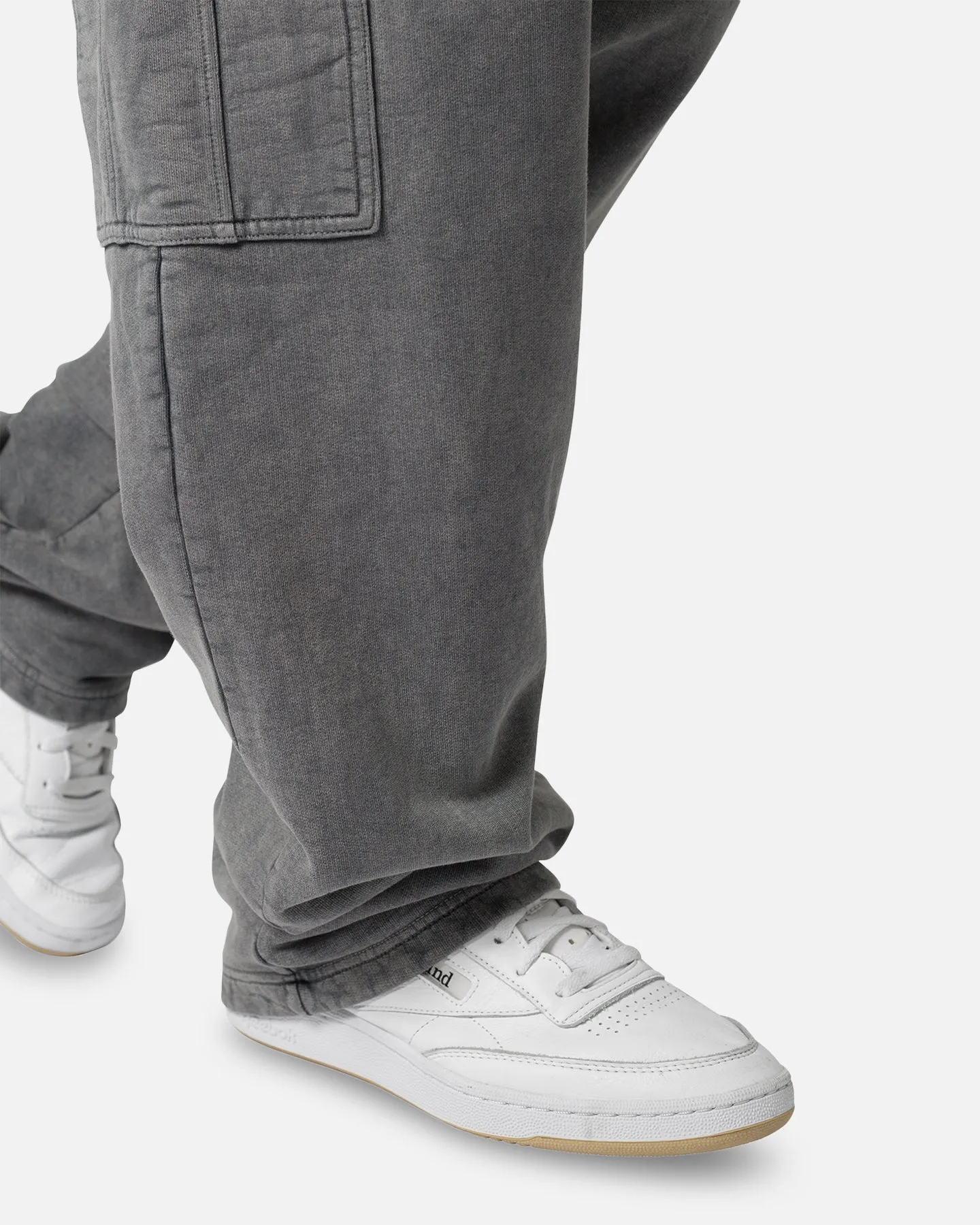 MNML Washed Relaxed Cargo Sweatpants Black